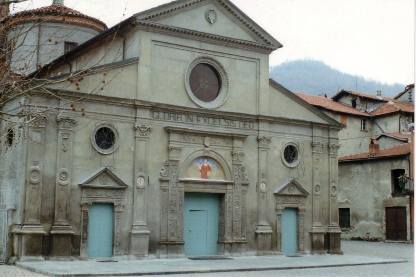 quadri esoterici, La facciata di San Lorenzo (Fonte Wikipedia)