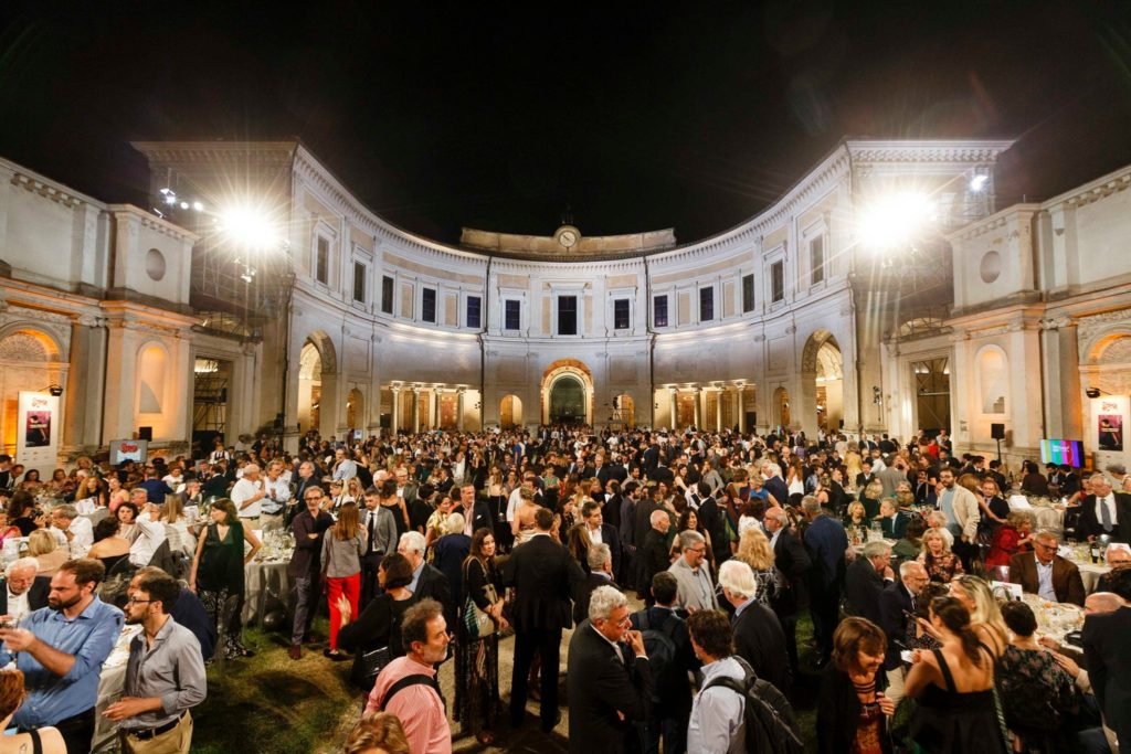 Foto dal Ninfeo di Villa Giulia durante una serata finale del Premio Strega